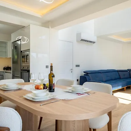 Seçil, Fethiyede Tatil Keyfi