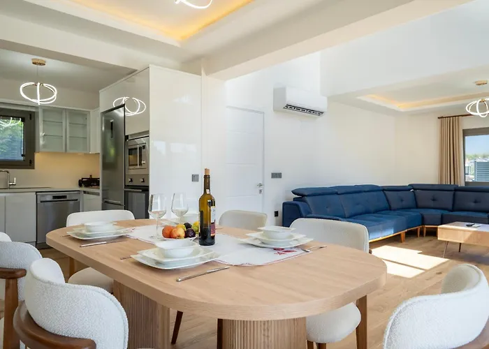 Secil, Fethiyede Tatil Keyfi